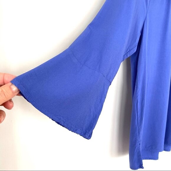 Banana Republic top with ruched neckline, 3/4 length sleeves, loose  fit - Picture 3 of 5